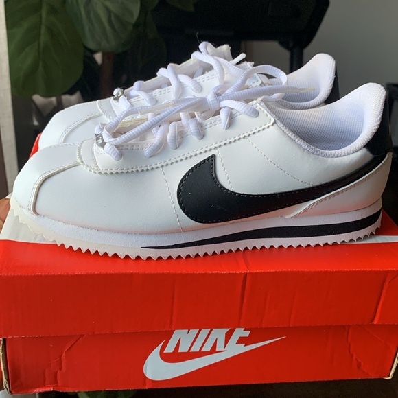 nike cortez basic sl se